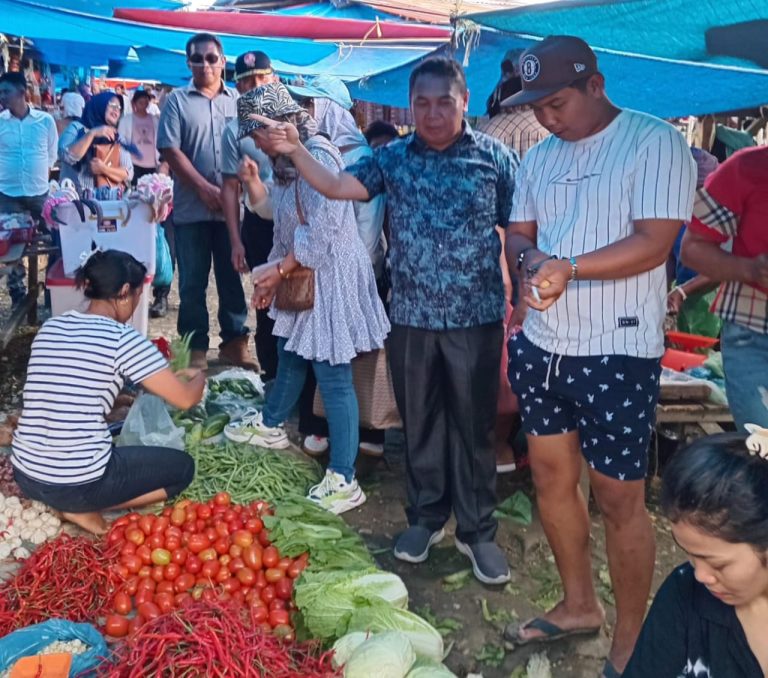 Unik, Danjor Bintang Traktir Ikan Basah ke Paronan Parongil