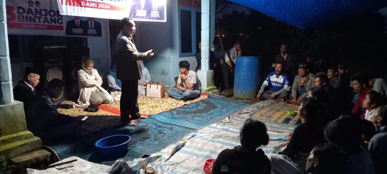 Dikepung Longsor, Danjor Bintang Bertemu Warga Parbuluan