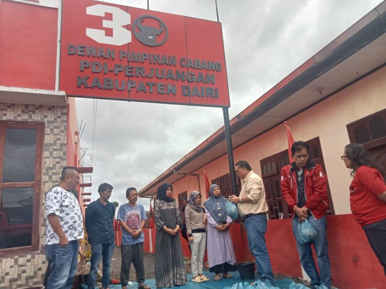 PDIP Dairi Sembelih Hewan Qurban