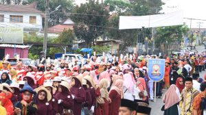 Bupati Dairi Lepas Pawai Taaruf  MTQ ke-50
