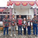 Charles Pasaribu Terima SKT Ormas LMP Dairi Dari Kesbangpol