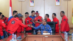 Bupati Vickner Sinaga Terima Audiensi DPC PBB