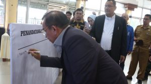 Diskusi Publik Bersama Pelajar, Mahasiswa dan Masyarakat, Bupati Dairi Ajak Perangi Narkoba