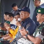 Bupati Dairi Serahkan Ambulance Dan Bantuan Obat Obatan Ke Batalyon 908 Gajah Dompak