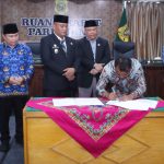 Penandatanganan Nota Kesepakatan KUA PPAS APBD Dairi 2026
