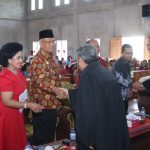 Pemberian Tali Kasih Natal Di Lae Parira