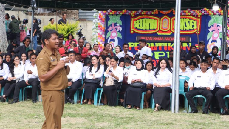 Bupati Dairi Serahkan 346 SK PPPK Tahap II