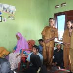 Sambangi Kediaman Almh Rayani Berampu, Wakil Bupati Sampaikan Duka Mendalam