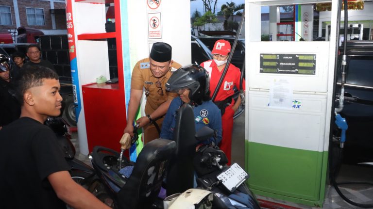 Wakil Bupati Sambangi SPBU Batang Beruh