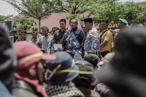 Temui Pendemo Minta Bupati Dairi Tutup PT Gruti