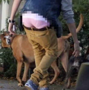 Mentang2 Istrimu, Suka2mu Pake CDnya