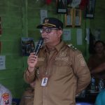 Wabup Serahkan Bantuan Pada Korban Kebakaran di Lautawar