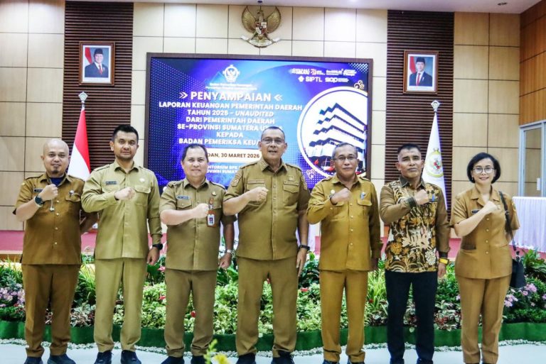 Bupati Dairi Serahkan Laporan Keuangan Unaudited kepada BPK RI