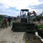 Gotong Royong Pemerintah Bersama Warga Sumbul Perbaiki Infrastruktur Desa