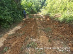 BPBD Dairi Tuntaskan Penanganan Jalan Rusak di Tanah Pinem