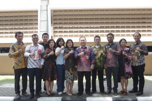 Sekda Dairi Hadiri Wisuda dan Pengukuhan Siswa SMA Unggul Del